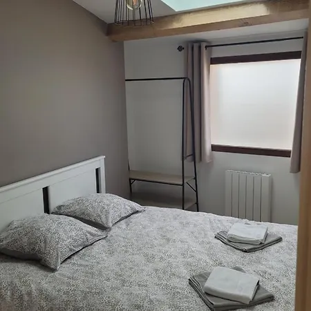 Les Maisons Bareyre - Grandes Maisons Avec Terrasse Holiday home Saint-Sandoux