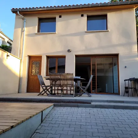 Les Maisons Bareyre - Grandes Maisons Avec Terrasse Holiday home