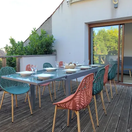 Holiday home Les Maisons Bareyre - Grandes Maisons Avec Terrasse Saint-Sandoux