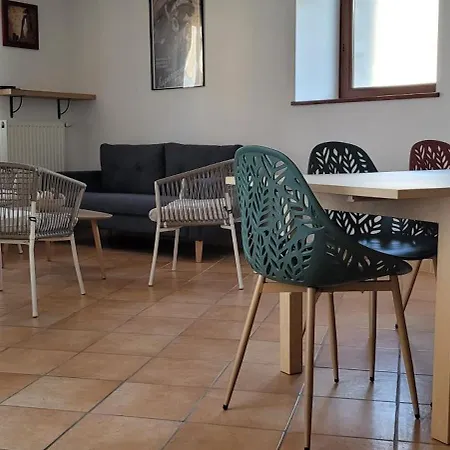 Les Maisons Bareyre - Grandes Maisons Avec Terrasse Holiday home Saint-Sandoux