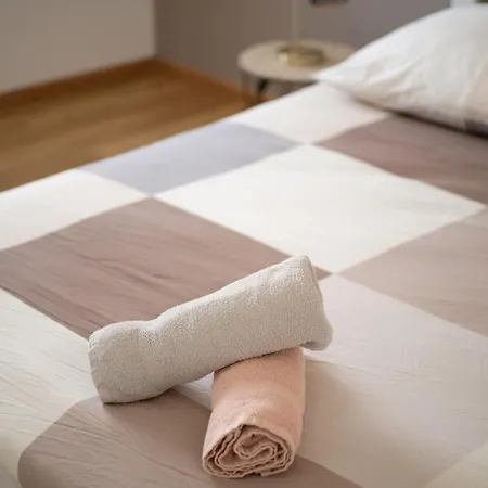 Les Maisons Bareyre - Grandes Maisons Avec Terrasse Holiday home Saint-Sandoux