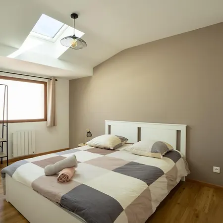 Les Maisons Bareyre - Grandes Maisons Avec Terrasse Tatil Evi *