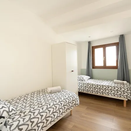 Les Maisons Bareyre - Grandes Maisons Avec Terrasse Holiday home